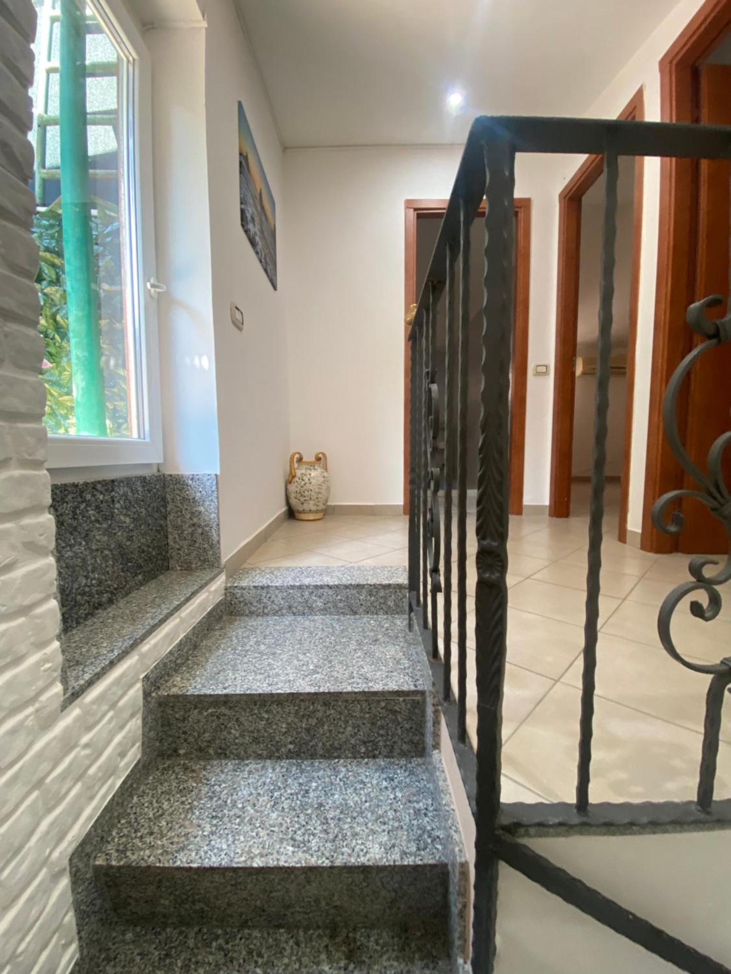 Villa La Casa Di Noah Aeroporto di Catania Fontana Rossa Esterno foto