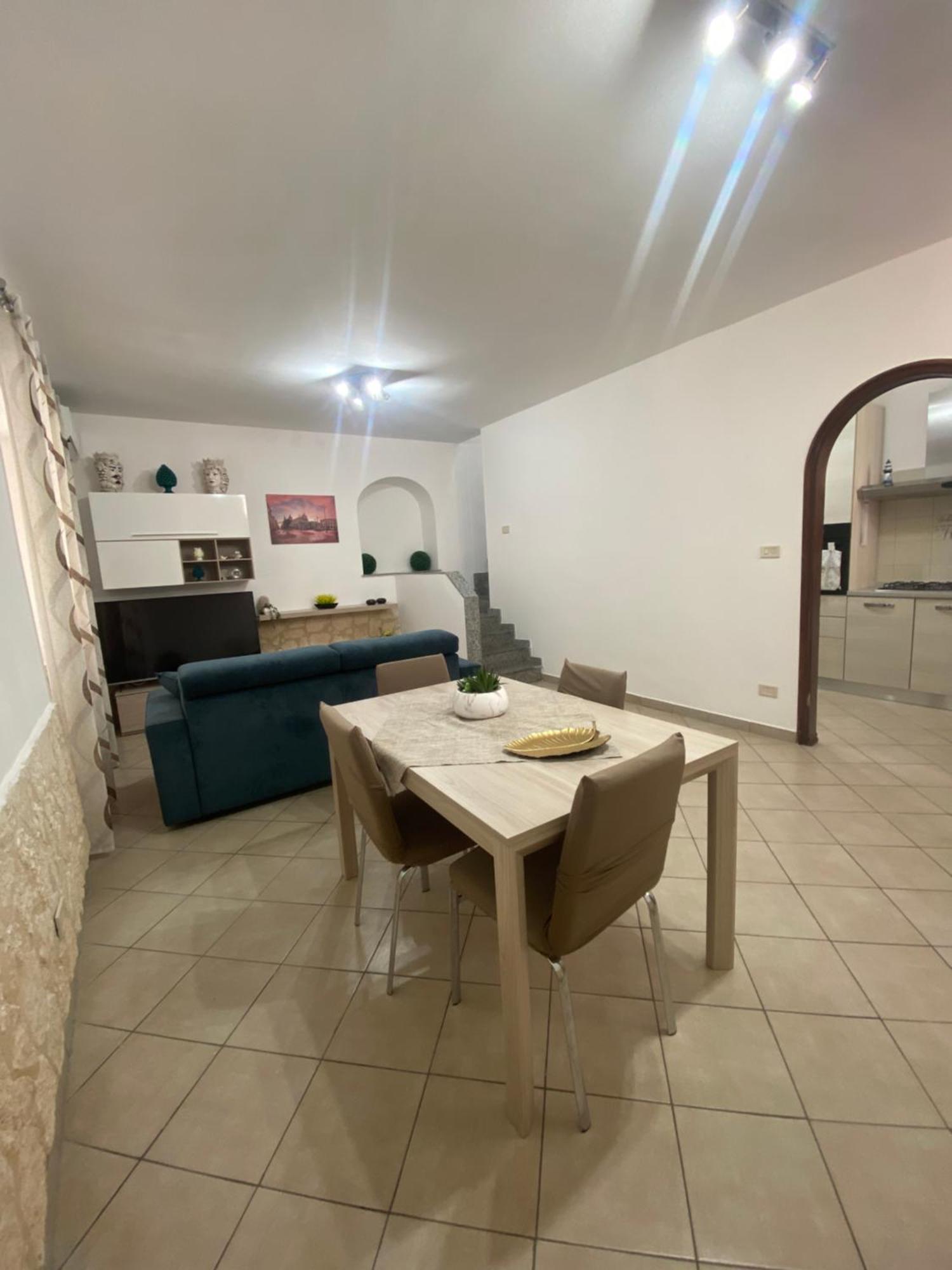 Villa La Casa Di Noah Aeroporto di Catania Fontana Rossa Esterno foto