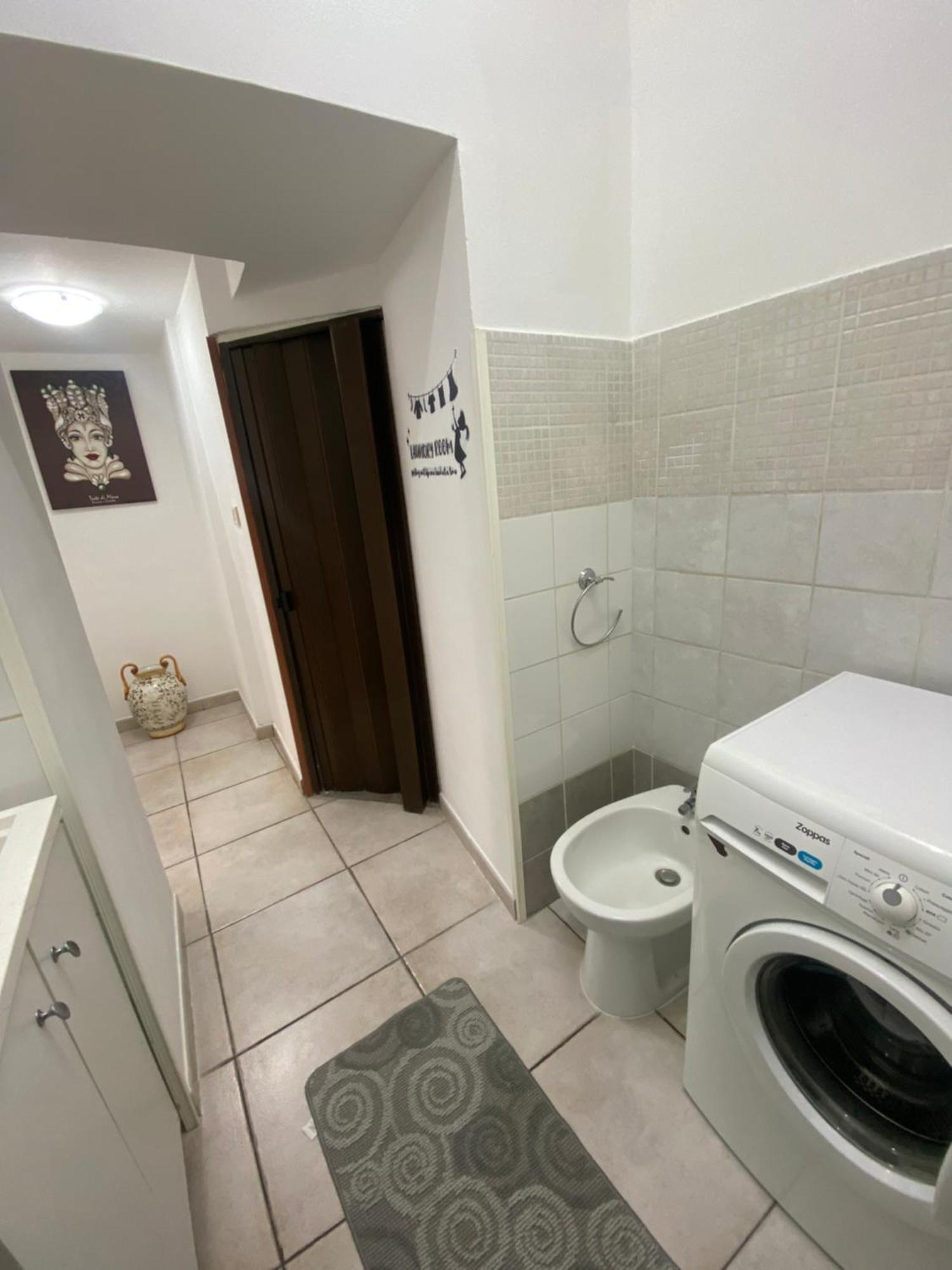 Villa La Casa Di Noah Aeroporto di Catania Fontana Rossa Esterno foto